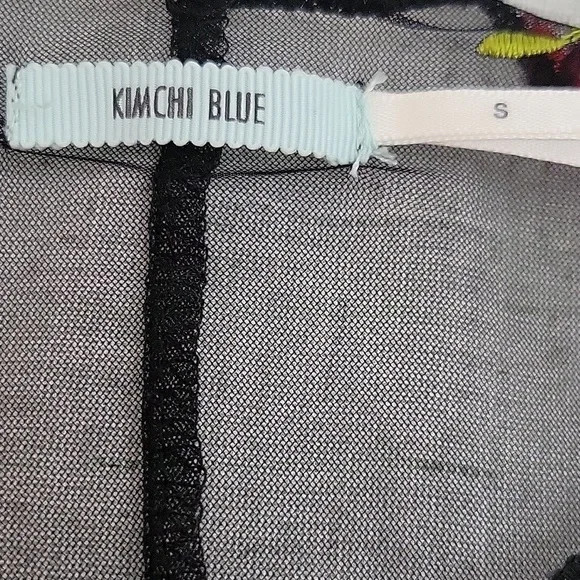 Kimchi Blue Sheer Black Top with Floral Embroidery Size Small - Picture 10 of 14